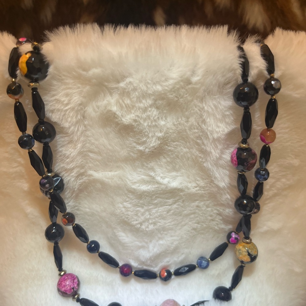 Colorful agate and black glass beaded necklace
